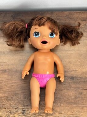 Baby Alive 12" Sunshine Snacks Doll 2021 Hasbro Summer Waterplay Brown Hair